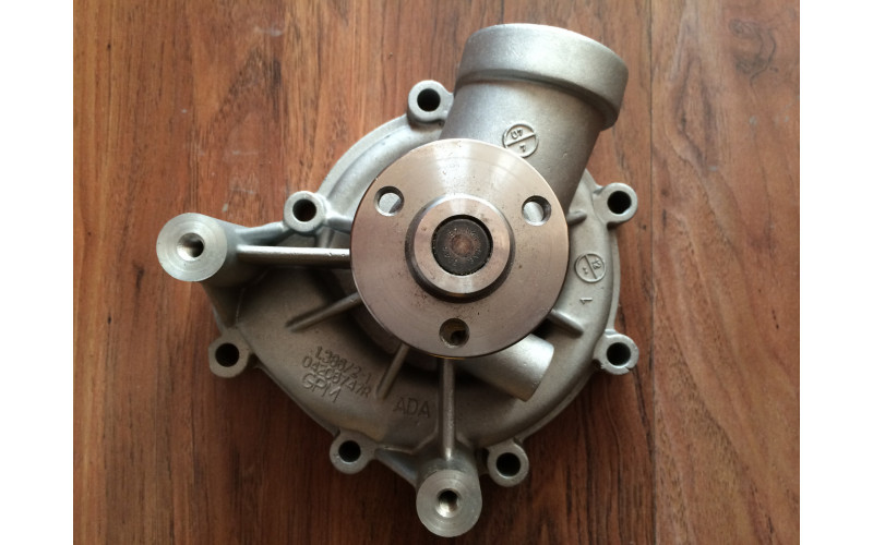 Водяной насос (помпа) Deutz 02937439, 02937456, 02937604